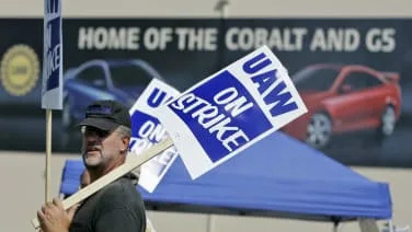 GM workers from closed plants urge no vote: 'Your plant can be shut down at any time'